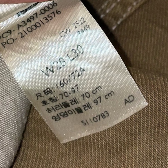 Levi’s Baggy Dad Utility Pants - Picture 3 of 3
